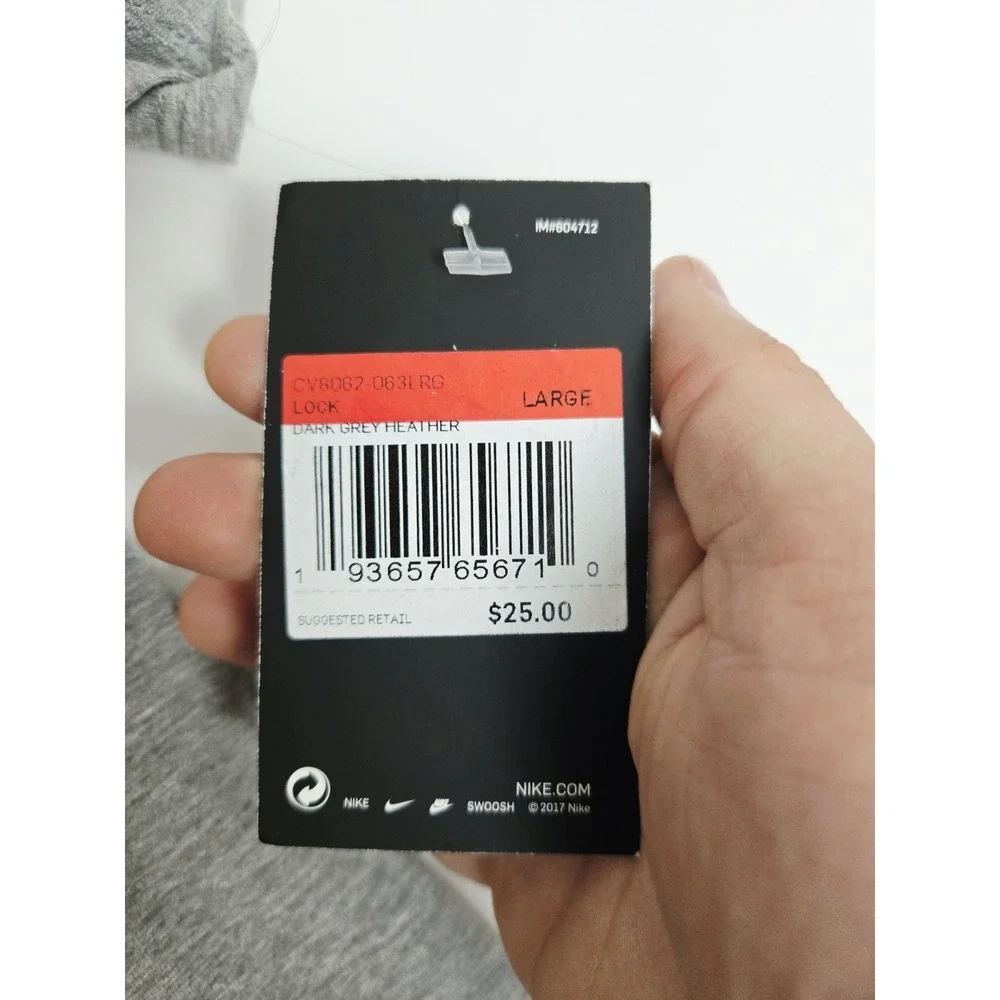 Nike t shirt Grey Heather‎ NWT sz Large Women's Athletic Cut
